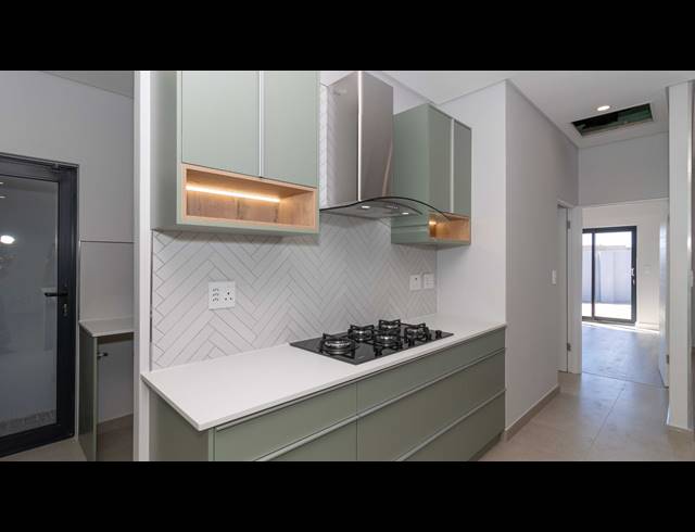 4 BEDROOM HOUSE FOR SALE IN SANDOWN